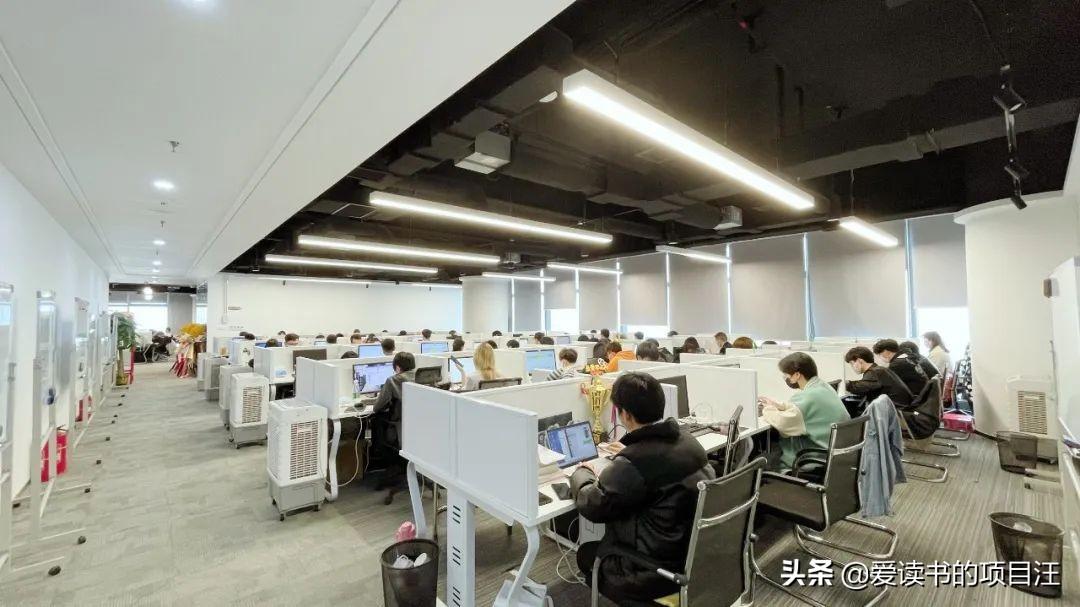 疫情大环境下的“裁员潮”，如何提升自己的职场竞争力？PMP证书指南与教育信息咨询